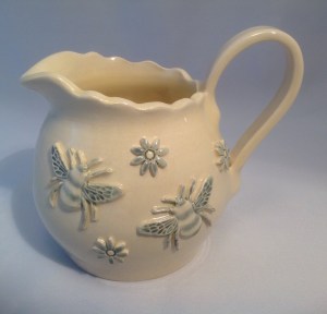 Bumbling bees Jug